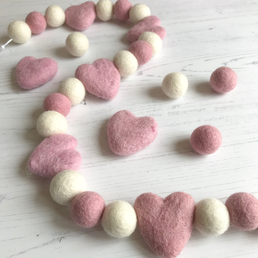 Stone and Co Felt Heart and Ball Pom Garland Dusty Pink and Natural White - stoneandcoshop