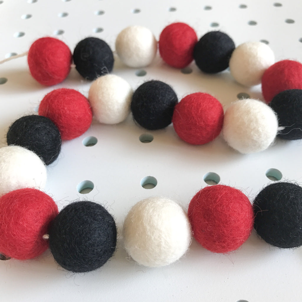 Stone and Co Felt Ball Pom Pom Garland Red Black and White - stoneandcoshop