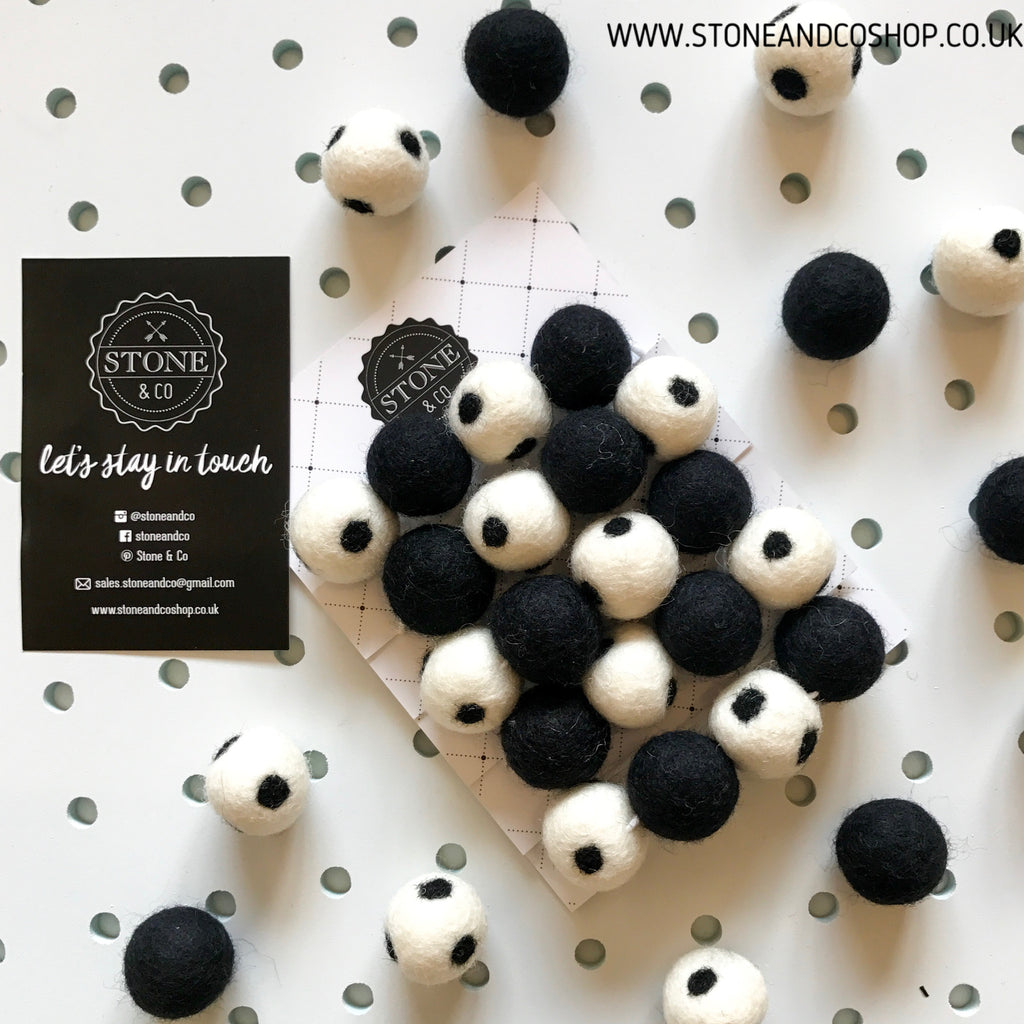 Stone and Co Felt Ball Pom Garland Spotty Black and White - stoneandcoshop