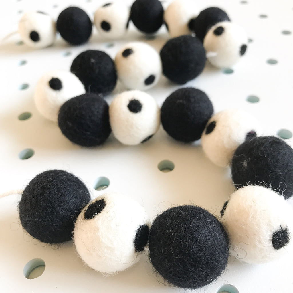 Stone and Co Felt Ball Pom Garland Spotty Black and White - stoneandcoshop